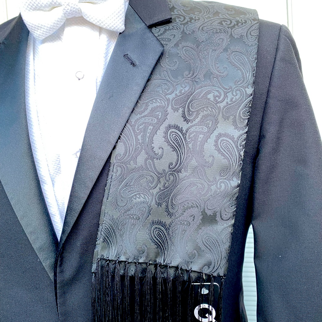 245 Nwt Brand Q Fancy Scarf